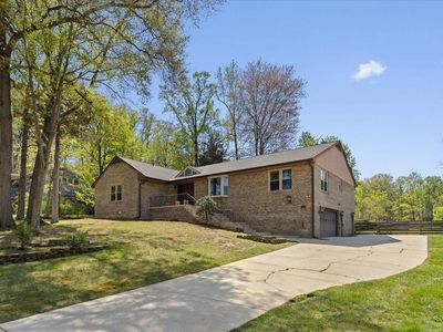 727 Gleneagles Dr