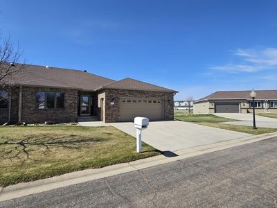 1625 Northridge Dr E #211