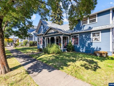 317 4th Ave SE