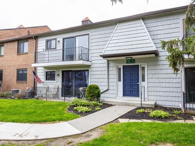 18-2 Great Wood Ct