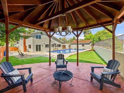 1598 Woodlark Ct