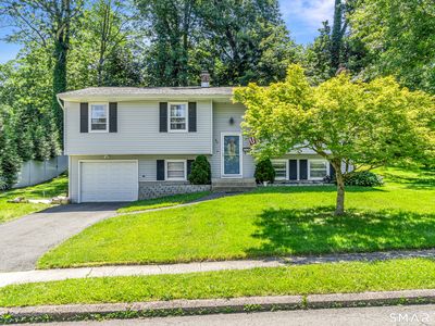40 Bayberry Drive