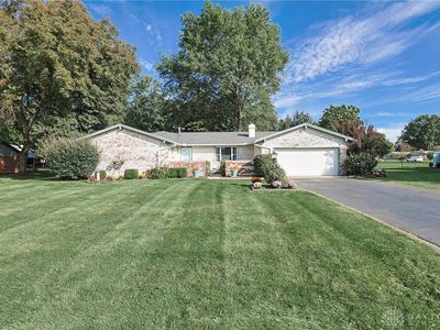 885 Michaels Rd