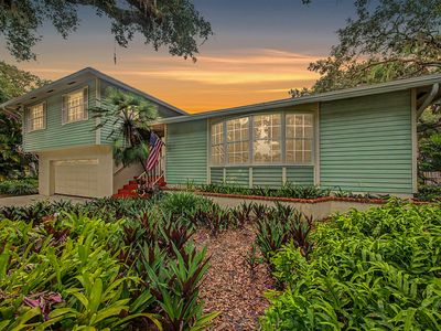 14 Emarita Way
