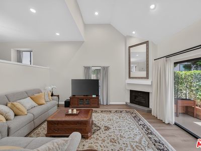 15173 Magnolia Blvd Unit F