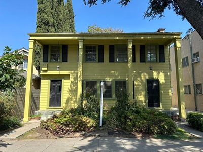 542-544 N Windsor Blvd