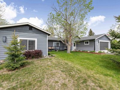 522 Swallow Dr