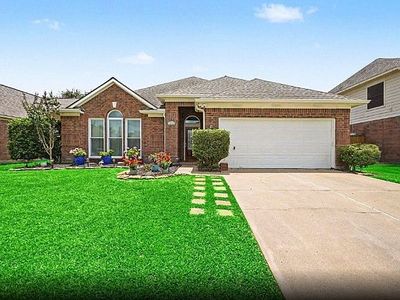 18179 Holly Forest Dr