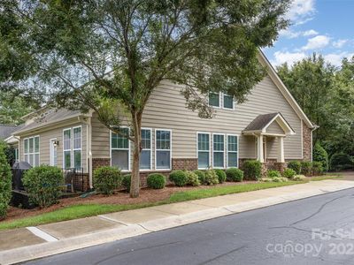 4523 Blackmuir Wood Cir