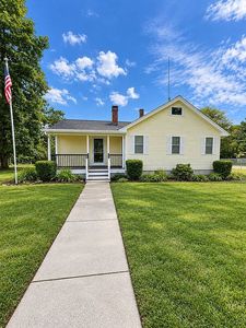 57 Morton Ave