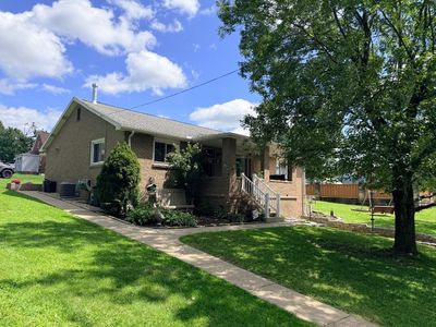 12 1st Ave