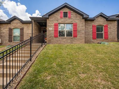 7128 Mosley St