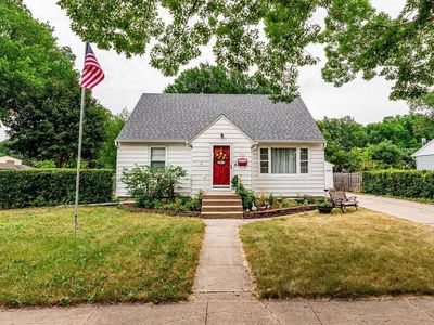 1707 2nd St N
