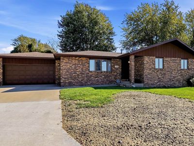 758 Highland Ct