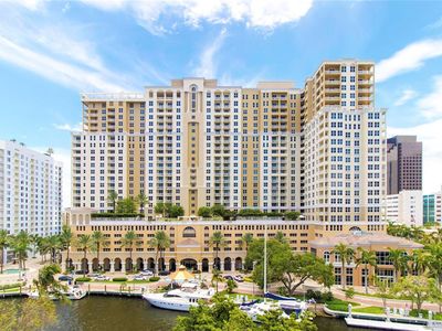 511 SE 5th Ave #1218