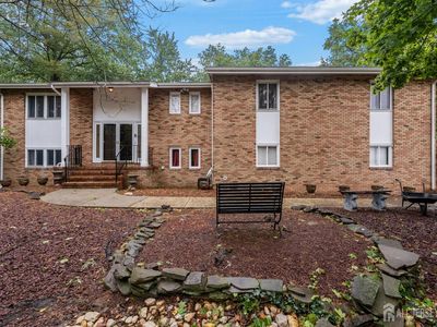 1 Hidden Lake Dr