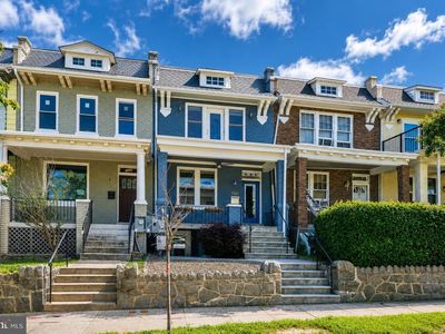 1124 4th St NE