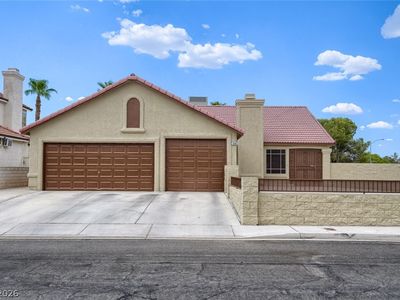 1548 Champagne Cir