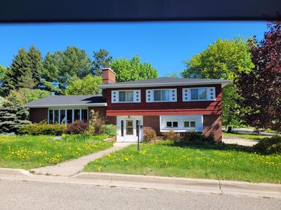 607 Lincoln Way