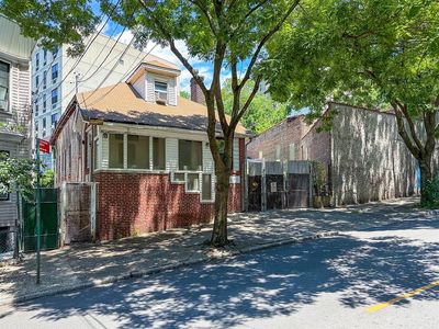 191 W 168th St