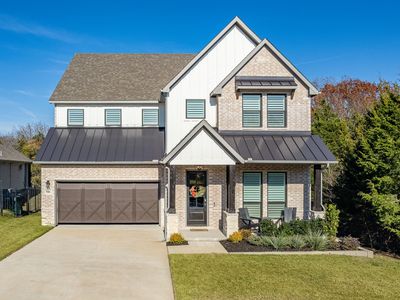 586 Torrey Pines Cir