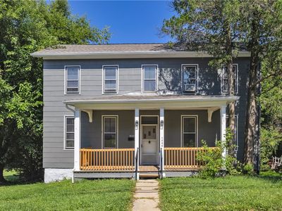 1046 Highland Ave