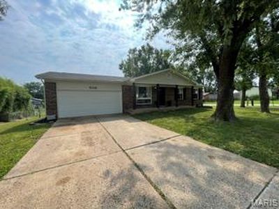 Property at 508 Hawthorne Dr, Pacific, MO