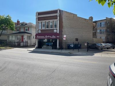 7549 N Rogers Ave