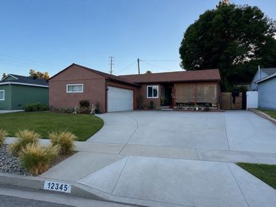 12345 Springview Dr