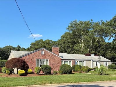 90 Frontier Rd