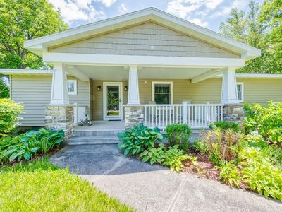 2109 Porcupine Bay Rd