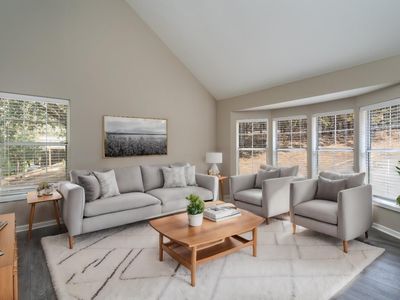 20051 Ridgecrest Way