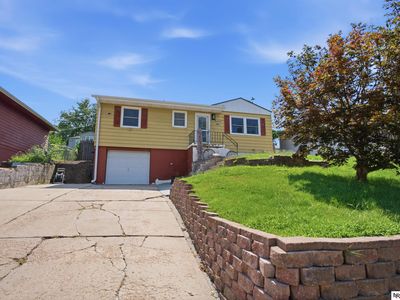 Property at 1001 Scott St, Plattsmouth, NE