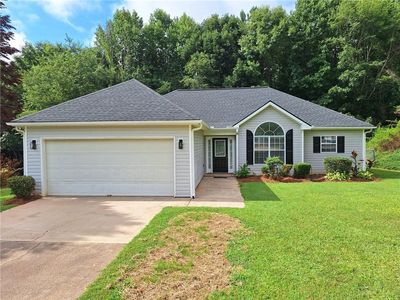 20 Spring Valley Trce