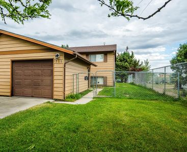 Property at 711 S Burritt Ave, Buffalo, WY