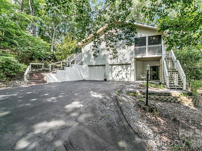 Property at 129 Melrose Ct, Lake Lure, NC