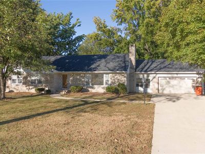 Property at 1005 N 7th St, Vandalia, IL