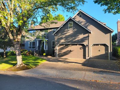 5665 Grand Oaks Dr