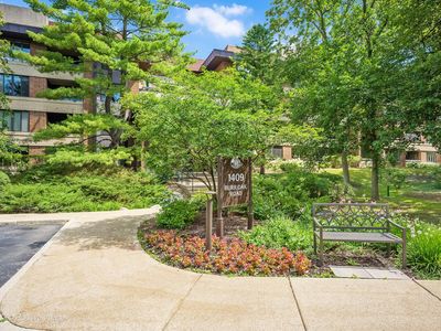 Property at 1409 Burr Oak Rd APT 309A, Hinsdale, IL