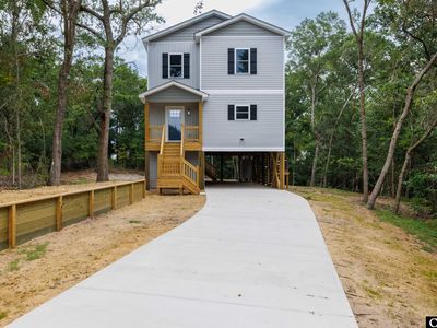 112 Prince Charles Ct