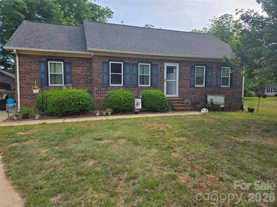 427 Park Gq Ave