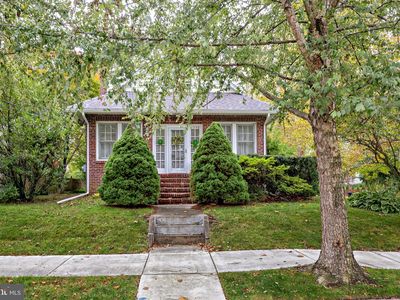 1000 Belmont Ave