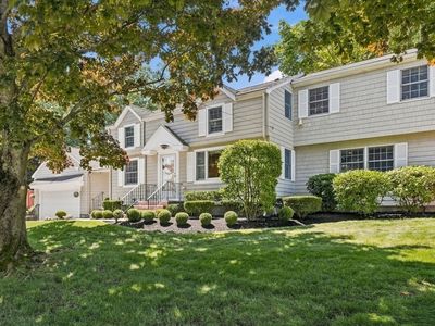 8 Emery St