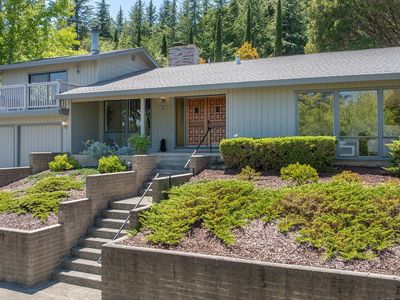 2740 Jacqueline Court