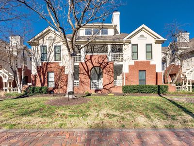 937 Russell St APT 10