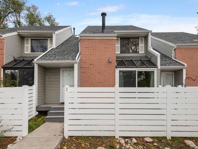 937 E Essex Court Way UNIT 3