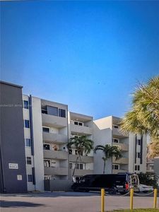 10090 NW 80th Ct APT 1241