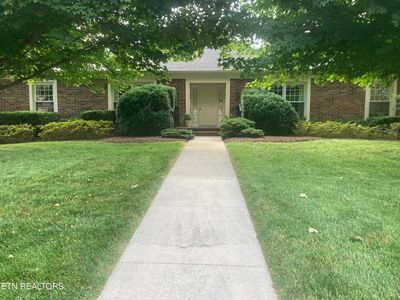 725 Kempton Rd