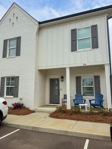 556 Meadow Crest Cir