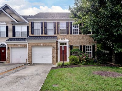 100 Emily Ln